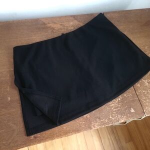 Mini black skort